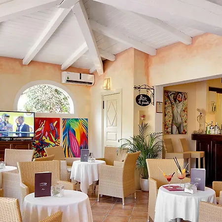 מלון Colonna Country Club 4*