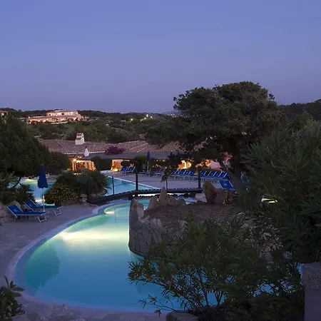 מלון Colonna Country Club פורטו צ'רבו