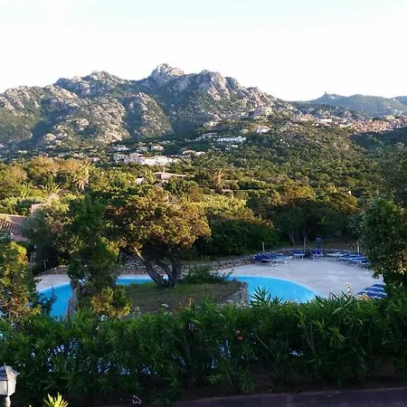 Colonna Country Club מלון 4*