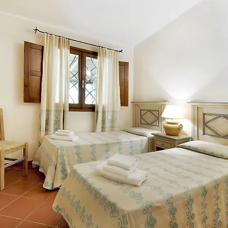 Готель Colonna Country Club