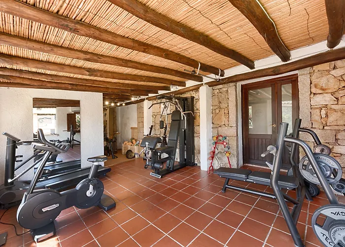 Colonna Country Club Hotel